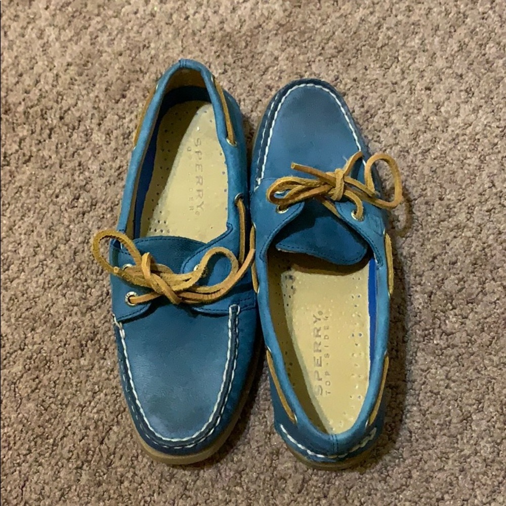 Women’s sperry boat shoes 5.5